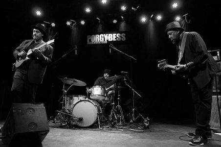 Jean-Paul Bourelly, Kenny Martin, Darryl Taylor