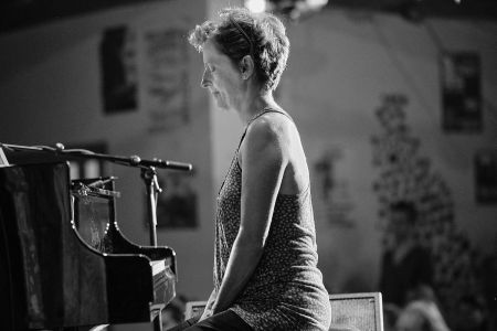Elisabeth Harnik