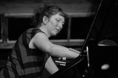 Eve Risser
